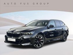 Czarny szafir metalizowany Używany 2024 BMW 520 Comfort Edition Kombi | 299 900 zł
