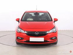 Czerwony Używany 2017 Opel Astra Kombi | 28 999 zł (Uczciwa cena)