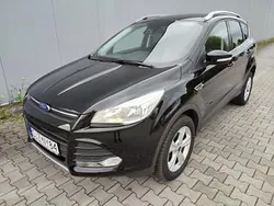 Czarny Używany 2016 Ford Kuga SYNC Edition SUV | 48 900 zł (Dobra cena)