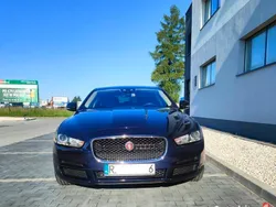 Niebieski Używany 2016 Jaguar XE Sedan/Limuzyna | 65 900 zł