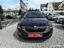 Czarny (metalik) Używany 2017 Skoda Octavia Kombi | 52 900 zł (Uczciwa cena)