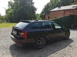 Czarny Używany 2017 Skoda Octavia RS Kombi | 74 500 zł (Uczciwa cena)