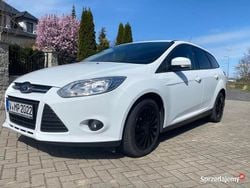 Biały Używany 2014 Ford Focus Kombi | 17 700 zł (Dobra cena)