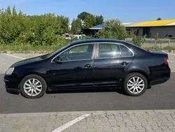 Czarny Używany 2007 VW Jetta Sedan/Limuzyna | 9000 zł (Uczciwa cena)