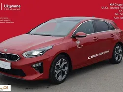 Czerwony (metalik) Używany 2019 Kia Ceed 2 Sedan/Limuzyna | 87 900 zł
