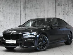 Czarny szafir metalizowany Używany 2021 BMW 740L Executive Sedan/Limuzyna | 249 000 zł