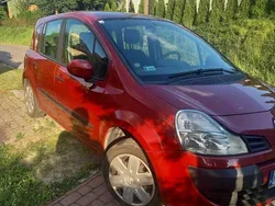 Czerwony Używany 2010 Renault Grand Modus Minivan | 8300 zł