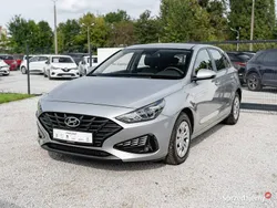 Srebrny (metalik) Używany 2022 Hyundai i30 Classic Hatchback | 54 850 zł (Uczciwa cena)