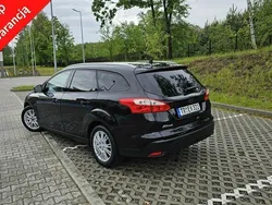 Czarny (metalik) Używany 2011 Ford Focus Sedan/Limuzyna | 19 900 zł (Uczciwa cena)