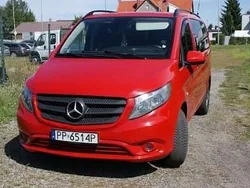 Czerwony Używany 2014 Mercedes Vito Minivan | 45 900 zł