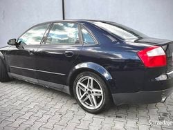 Granatowy Używany 2001 Audi A4 Sedan/Limuzyna | 12 000 zł (Dość drogi)