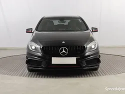 Czarny Używany 2014 Mercedes A180 Hatchback | 48 999 zł (Dobra cena)