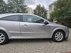 Srebrny Używany 2006 Opel Astra GTC Hatchback | 8800 zł (Dość drogi)