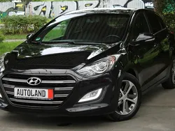 Czarny (metalik) Używany 2016 Hyundai i30 Passion Hatchback | 41 444 zł