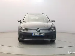 Szary Używany 2023 VW Golf VIII Life Kombi | 84 850 zł (Uczciwa cena)