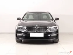 Czarny Używany 2017 BMW 520 Kombi | 88 999 zł (Uczciwa cena)