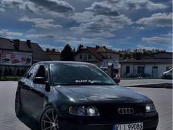 Czarny Używany 2002 Audi A3 Hatchback | 7500 zł (Dość drogi)