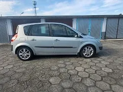 Srebrny Używany 2005 Renault Scénic II Minivan | 5700 zł (Dobra cena)
