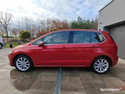 Bordowy Używany 2015 VW Golf Sportsvan Minivan | 49 990 zł (Uczciwa cena)