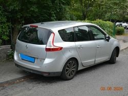 Srebrny Używany 2011 Renault Grand Scénic III Bose Edition Minivan | 17 500 zł (Uczciwa cena)