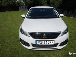 Biały Używany 2017 Peugeot 308 Hatchback | 41 999 zł (Uczciwa cena)