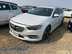 Biały Używany 2017 Opel Insignia Country Tourer Kombi | 35 200 zł