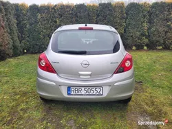 Srebrny Używany 2009 Opel Corsa Hatchback | 9900 zł (Uczciwa cena)