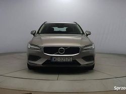Srebrny Używany 2021 Volvo V60 Momentum Kombi | 104 800 zł (Drogi)