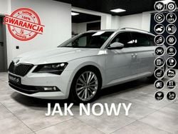 Biały Używany 2016 Skoda Superb SportLine Kombi | 71 000 zł (Dość drogi)