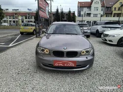 Srebrny (metalik) Używany 2011 BMW 118 Hatchback | 23 900 zł