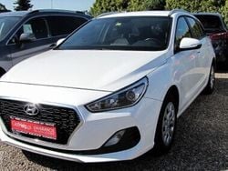 Biały Używany 2018 Hyundai i30 Sedan/Limuzyna | 45 777 zł (Dość drogi)