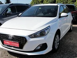 Biały Używany 2018 Hyundai i30 Sedan/Limuzyna | 45 777 zł (Drogi)