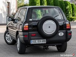 Czarny Używany 1999 Toyota RAV4 SUV | 28 700 zł
