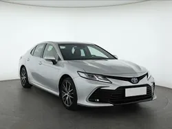 Srebrny Używany 2021 Toyota Camry Sedan/Limuzyna | 109 999 zł (Uczciwa cena)