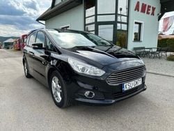 Czarny Używany 2016 Ford S-MAX S Minivan | 49 500 zł (Uczciwa cena)