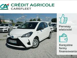 Biały Używany 2019 Toyota Yaris Hybrid Active Hatchback | 45 600 zł (Uczciwa cena)