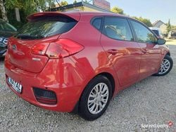 Bordowy Używany 2017 Kia Ceed 2 Hatchback | 37 300 zł (Dobra cena)