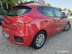 Bordowy Używany 2017 Kia Ceed 2 Hatchback | 38 500 zł (Dobra cena)