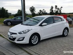 Biały Używany 2014 Hyundai i30 Hatchback | 37 800 zł (Uczciwa cena)