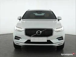 Biały Używany 2018 Volvo XC60 SUV | 129 999 zł (Dość drogi)