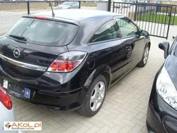 Czarny (metalik) Używany 2008 Opel Astra Coupe | 23 808 zł