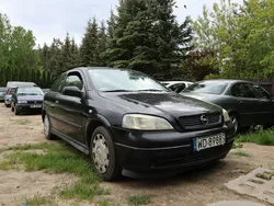 Czarny Używany 2002 Opel Astra Hatchback | 2000 zł
