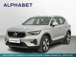 Szary Używany 2022 Volvo XC40 Core SUV | 134 900 zł (Super Cena)