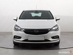 Biały Używany 2018 Opel Astra Hatchback | 32 999 zł