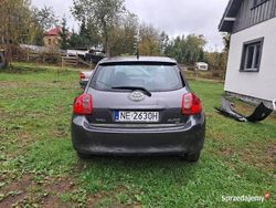 Srebrny Używany 2008 Toyota Auris Sedan/Limuzyna | 2200 zł