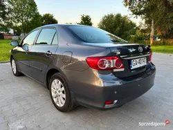Szary Używany 2011 Toyota Corolla Premium Sedan/Limuzyna | 22 900 zł