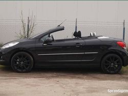 Czarny Używany 2013 Peugeot 207 CC Kabriolet | 16 900 zł (Dość drogi)