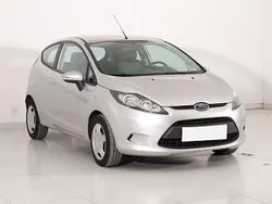 Srebrny Używany 2009 Ford Fiesta Hatchback | 9999 zł