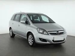 Srebrny Używany 2011 Opel Zafira Minivan | 18 999 zł (Uczciwa cena)