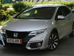 Srebrny (metalik) Używany 2015 Honda Civic Hatchback | 58 888 zł